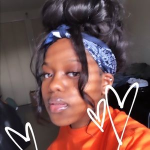 Meet your Posher, Kiana